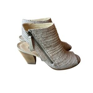 Paul Green Cayanne Leather‎ Peep Toe Zip Up Stacked Heel Sandal Bootie Beige 7.5